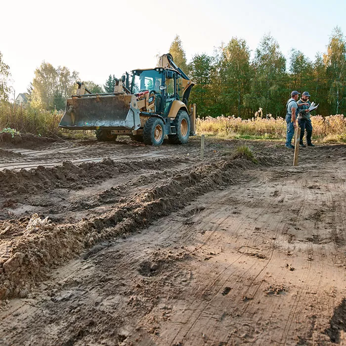Przygotowanie terenu pod budowę płyty fundamentowej.
